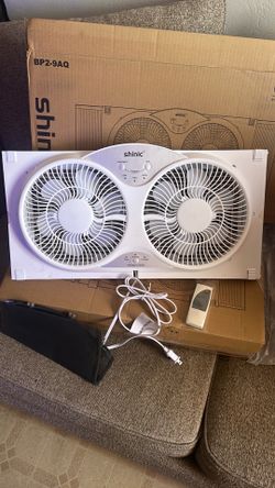Window Fans    (Open Box )  brand new!