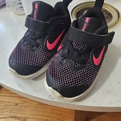 Size 4 Nike Shoes