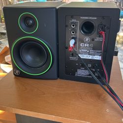 Mackie CR4 Speakers