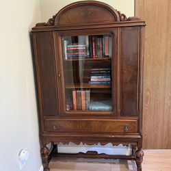 Antique China Hutch / Armiore