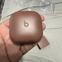 Beats X Kim Beats Fit Pro 