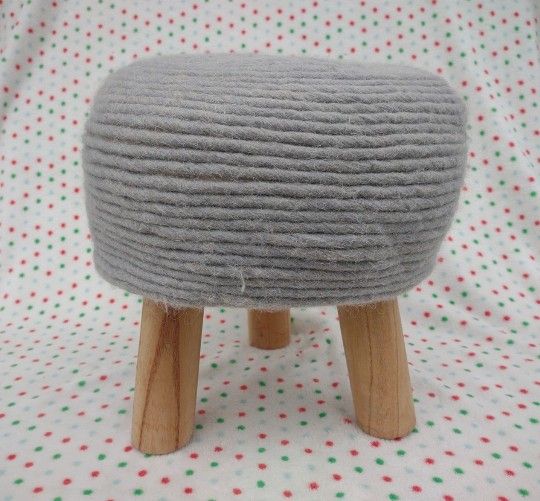 PLOCKTON GREY SOFT COMFY 3-LEG STOOL