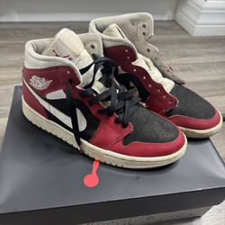 Air Jordan 1 Mid 🔥 Chicago Black Toe colorway