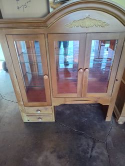 Pine hutch
