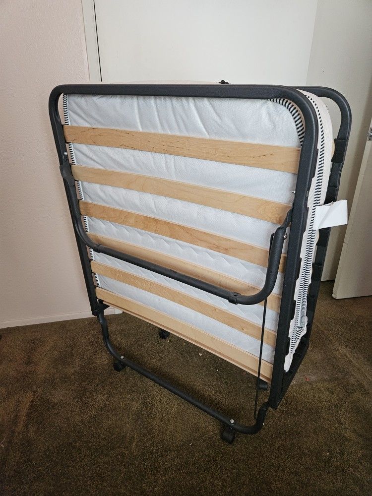 Foldable Twin Bed