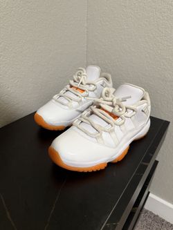 Jordan 11 retro low