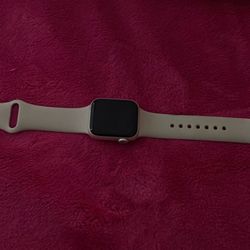 apple watch and charger