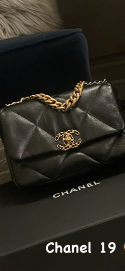 Chanel 19