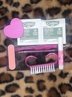 Simple nail kit