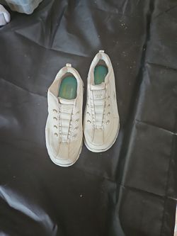 7.5 Ladies Skechers Slip On Walking Shoes