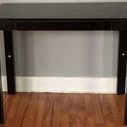 Console / Entry Table 