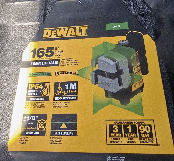 New Unopened Dewalt GREEN Line Laser