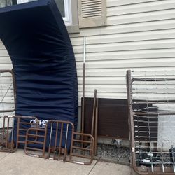 FREE Adjustable twin bed - WORKS 