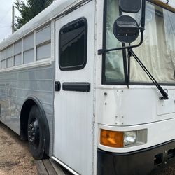 2000 Amtran International Bus 