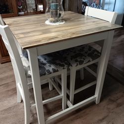 Dinette Table 