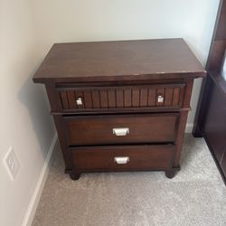 Nightstand 