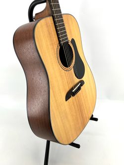 Alvarez AD30 Acoustic Guitar - Natural