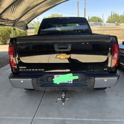 Camioneta Chevrolet Silverado Año 2012 Color Negro Interior Y Exterior Millas 211686 Título Limpio Cabina Y Media 