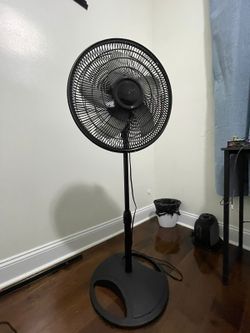 Price Drop Must Go Lasko Fan $20 Powerful steel Blade