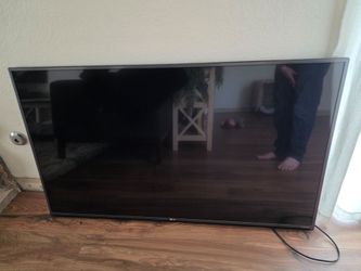 LG 49-Inch 4K Ultra HD Smart LED TV