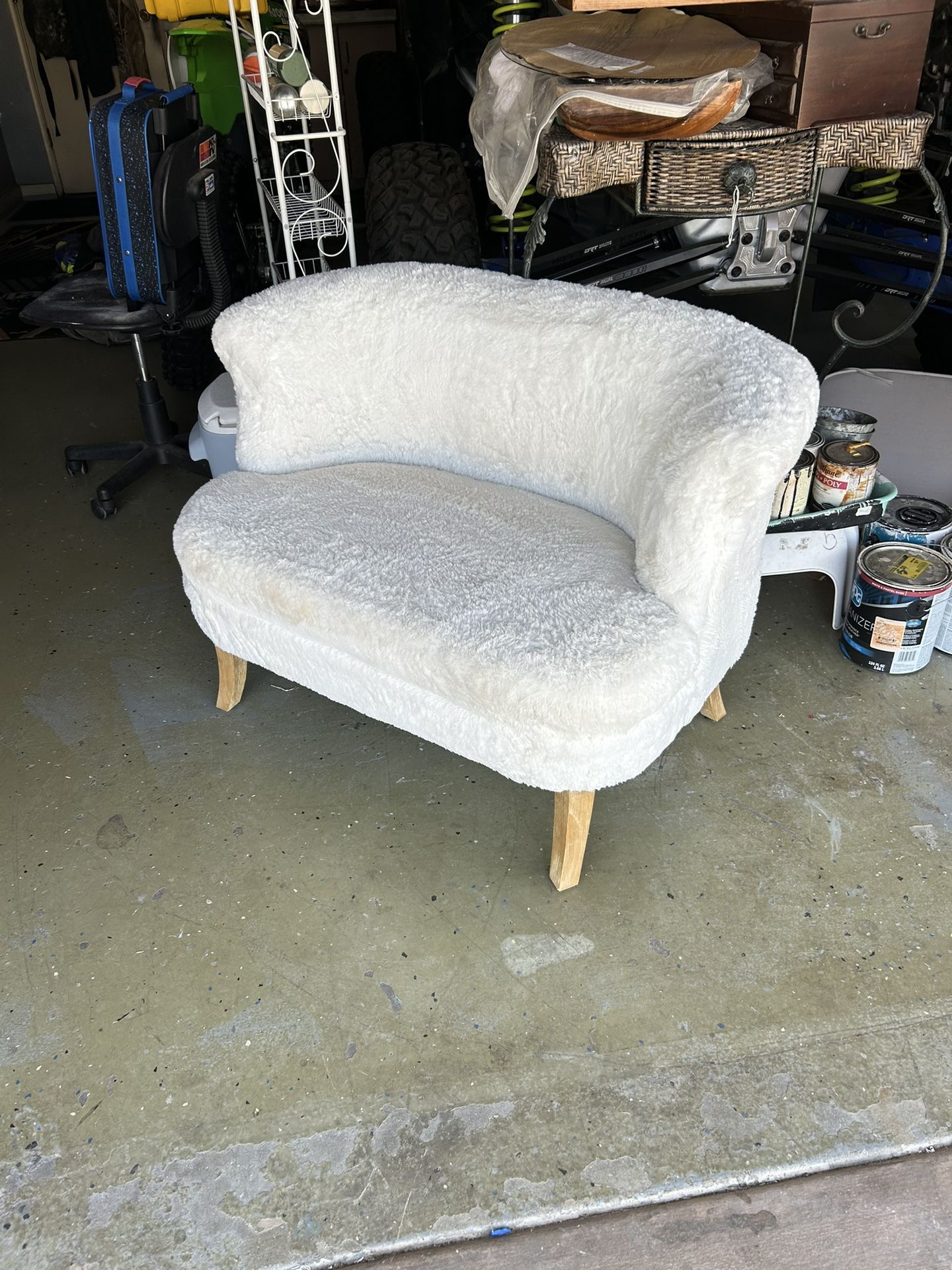 Adorable Faux Fur Small Settee 49x27x23deep