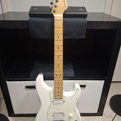 Strat Style Electric Guitar with Warmoth Neck