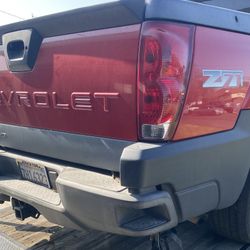 2004 Chevy Avalanche Z71 Parts