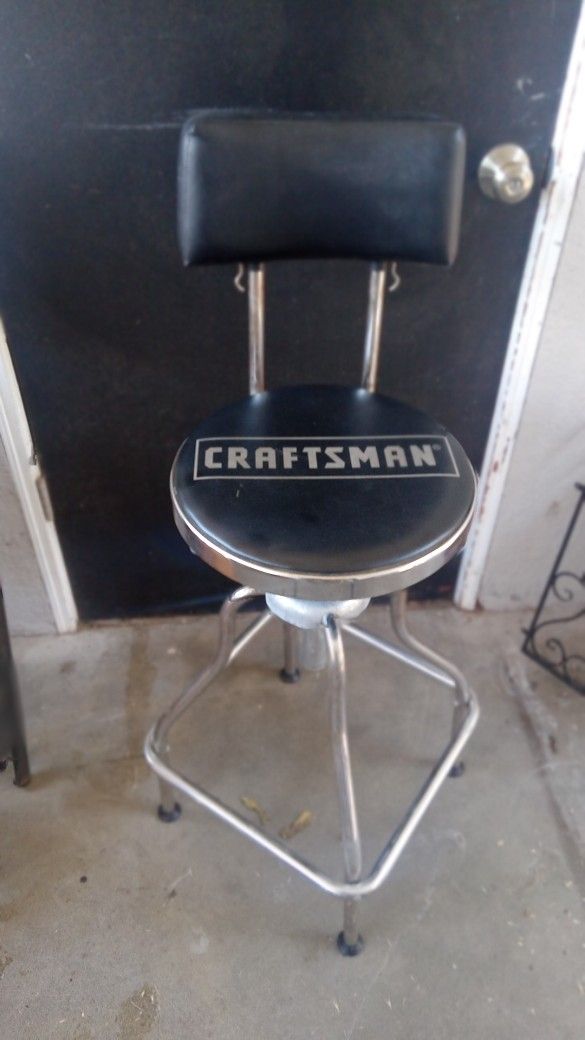 Craftsman Adjustable Stool