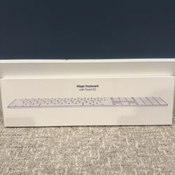 Magic Keyboard with Touch ID and Numeric Keypad for Mac models with Apple silicon (USB–C) - US English - White Keys