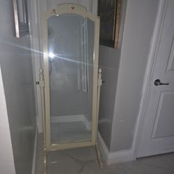 Ethan & Allen Standing Wooden Mirror