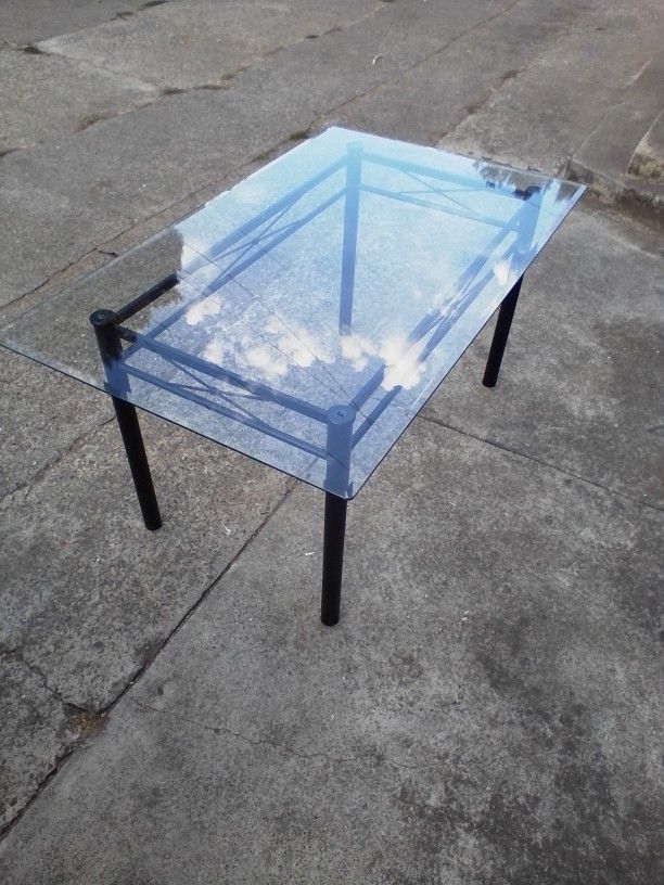 Brand New Perfect Condition Tempered Glass Dining Table With Iron Base