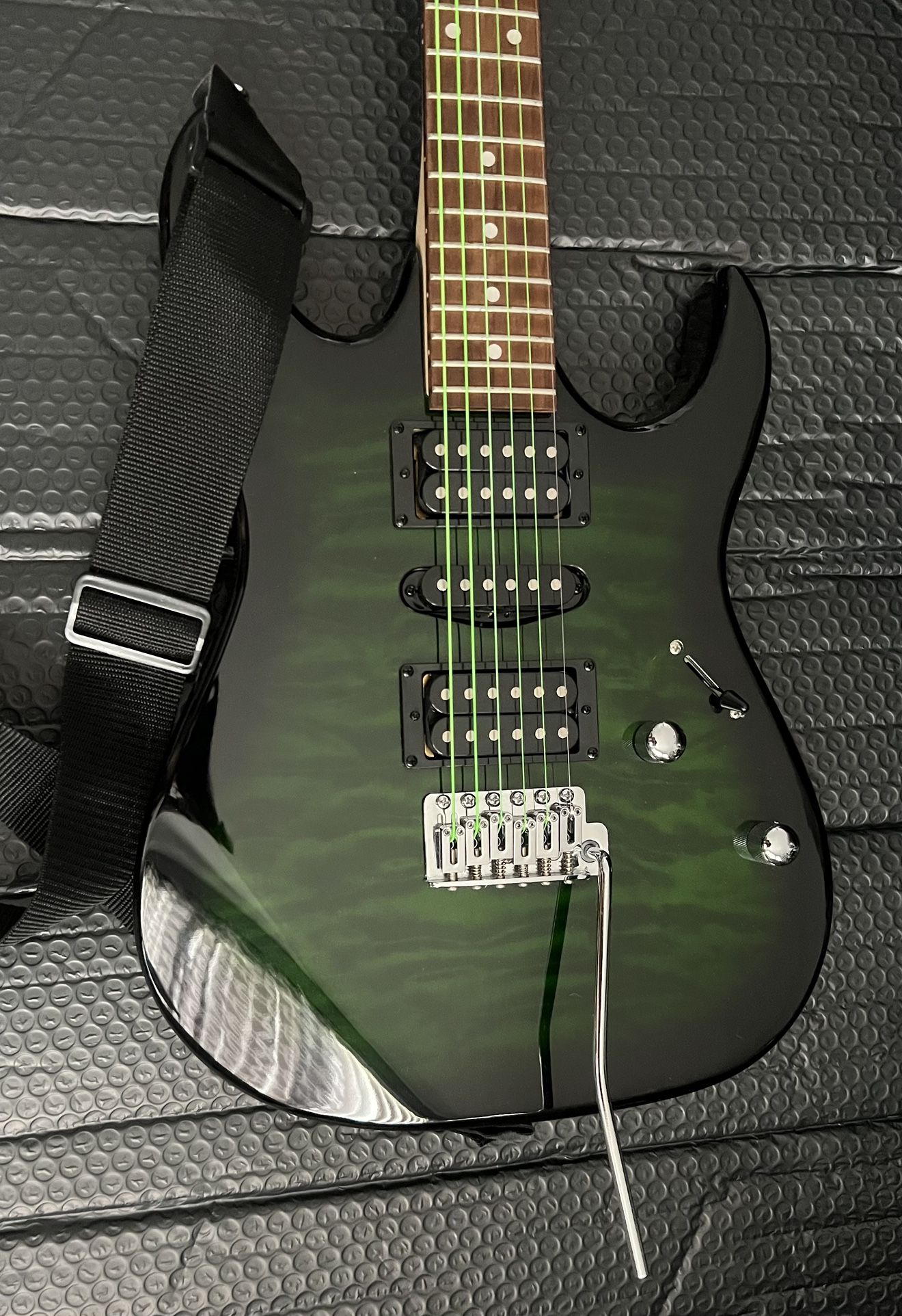 Electric Guitar Gio Ibanez