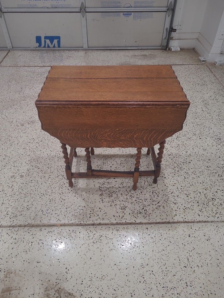 Antique Oak Dropleaf Gateleg Table
