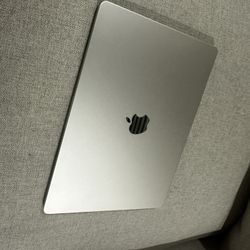 M2 MacBook Air 15”