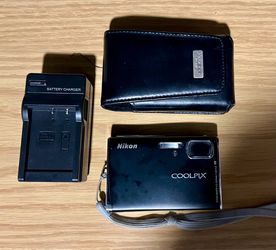 Nikon Coolpix Digital Camera with Case and Charger