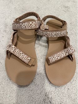 Women’s Teva Sandals size 8