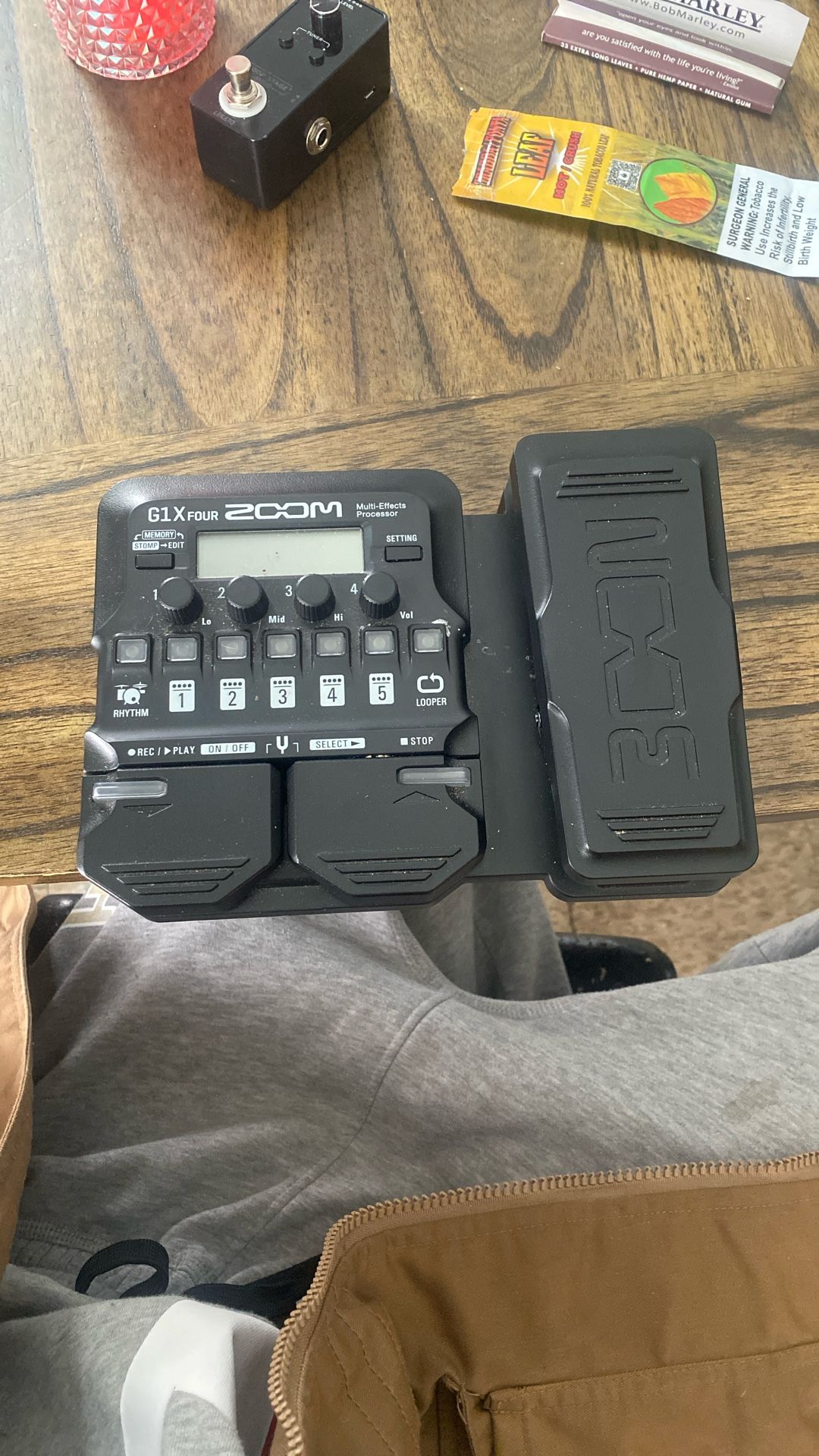 G1X-FOUR ZOOM Multi-Effects Processor And Pedal
