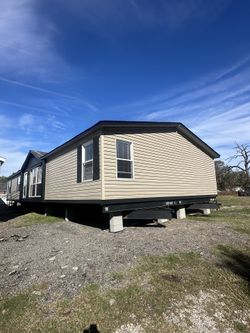Porch Home Fully Remodeled! 