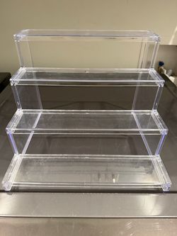 Perfume/Cologne/Figurine Stand
