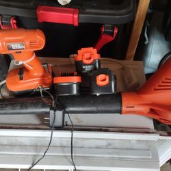 Leaf Blower Comes With Four Batteries And Drill