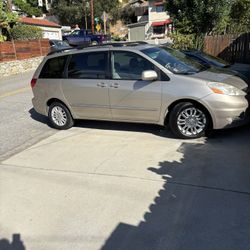 2008 Toyota Sienna