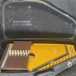 Chromaharp 36 String 15 Chord Instrument and Case 