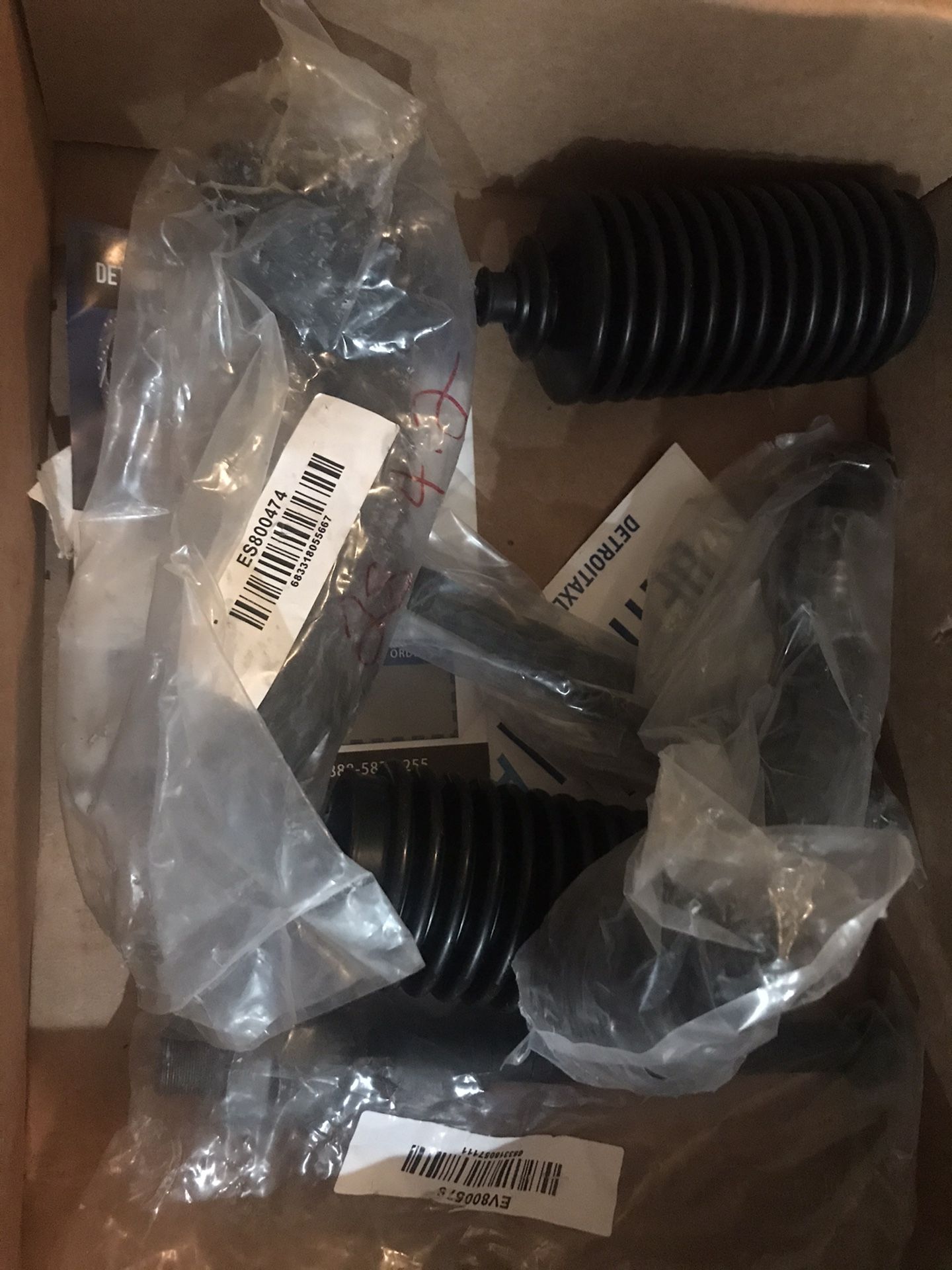 New 6-Piece Front Suspension Kit - 2 Inner Tie Rods, 2 Outer Tie Rods and 2 Rack Boots - 2007-2014 Ford Edge Lincoln MKX
