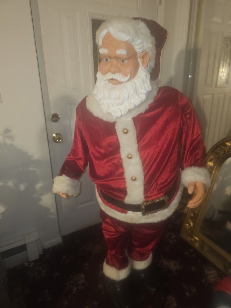 Price Is Firm.. 5 Ft Karaoke Singing Santa Claus