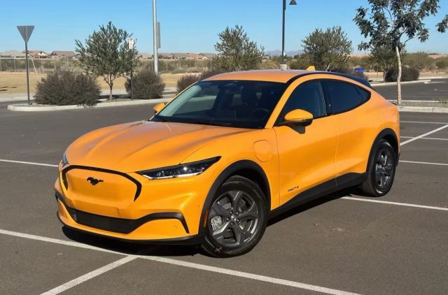2022 Ford Mustang MACH-E