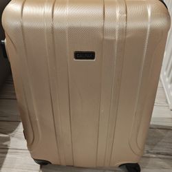 Luggage Brand: Calpak