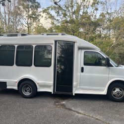 Fully Converted 2006 GMC Savana 3500 