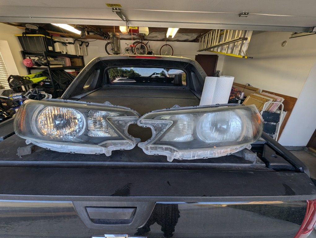 2013 Honda CRV Headlights