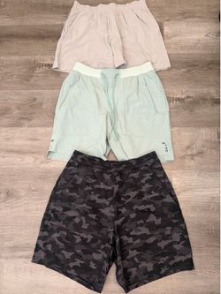Lululemon Shorts Medium Men