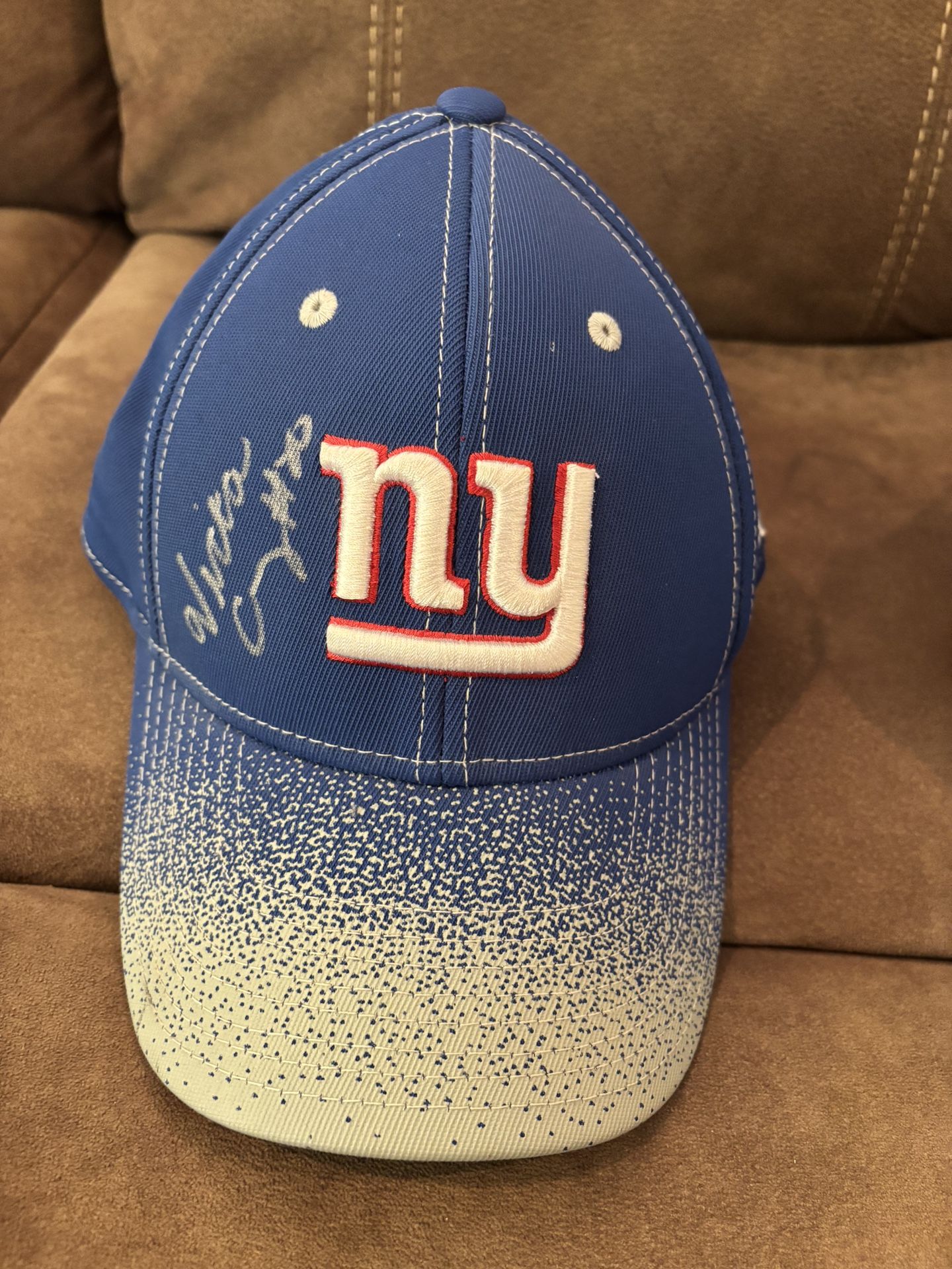 New York Giants Victor Cruz Signed Hat